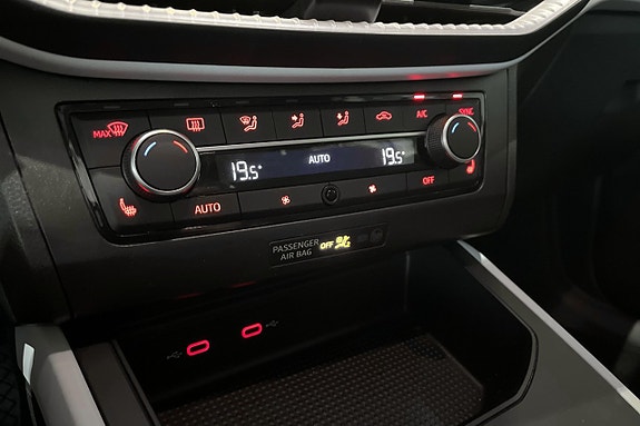 Seat Arona 23 of 23