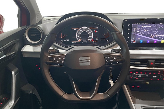 Seat Arona 17 of 23