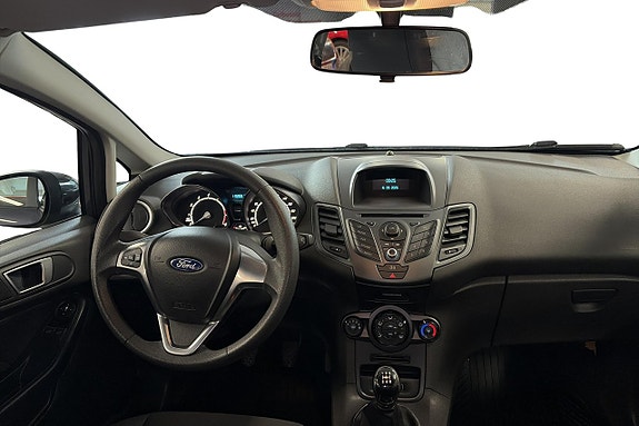 Ford Fiesta 11 of 15