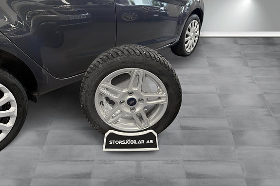 Ford Fiesta 13 of 15