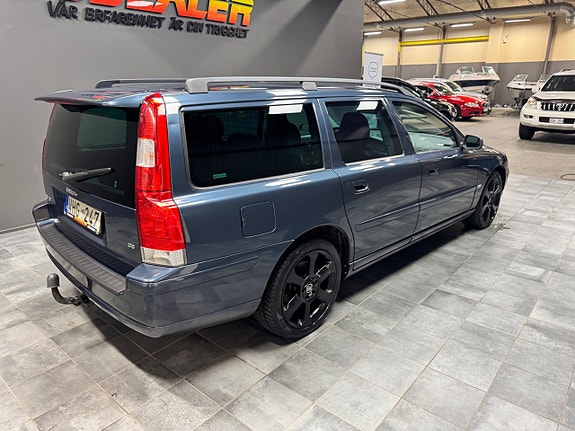 Volvo V70 5 of 8