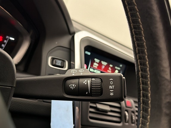 Volvo XC60 23 of 27