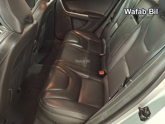 Volvo V60 9 of 14