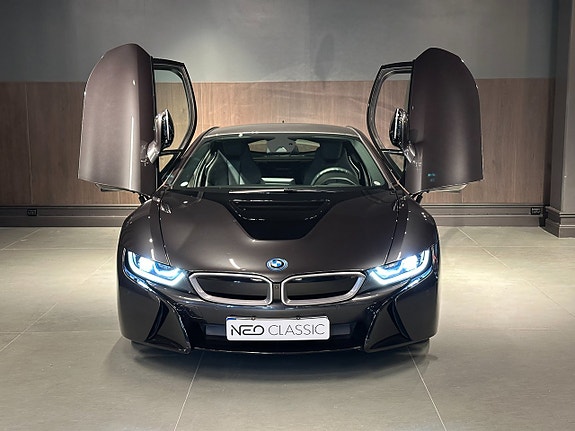 BMW i8 4 of 26