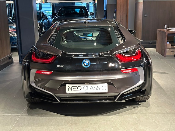 BMW i8 8 of 26