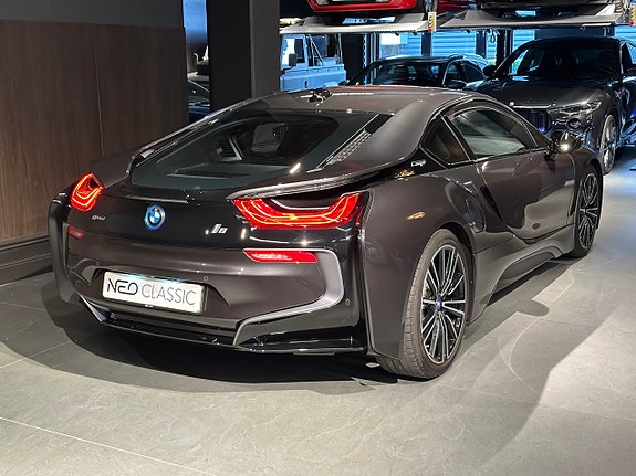 BMW i8 7 of 26