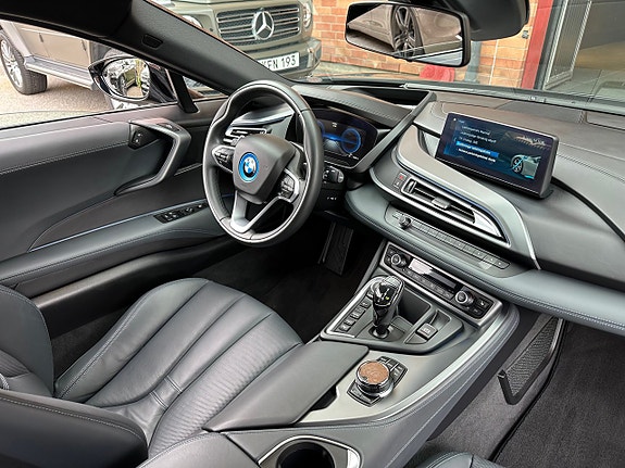 BMW i8 12 of 26