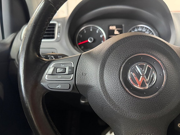 Volkswagen Polo 23 of 26