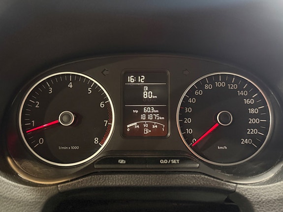 Volkswagen Polo 20 of 26