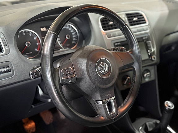 Volkswagen Polo 13 of 26