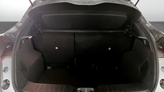 Nissan Juke 6 of 12