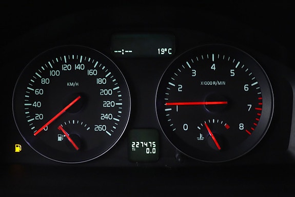 Volvo V50 22 of 28