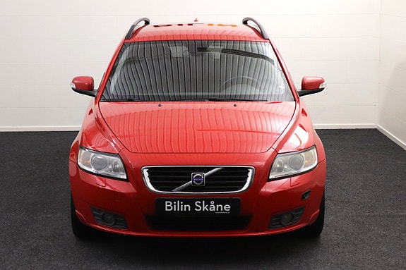 Volvo V50 4 of 28
