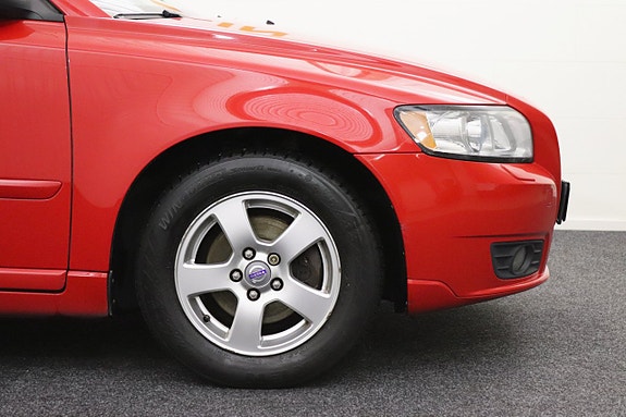 Volvo V50 7 of 28