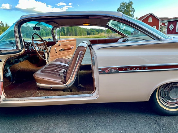 Chevrolet Impala 17 of 30