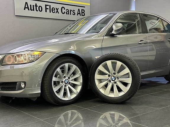 BMW 325i 2 of 18