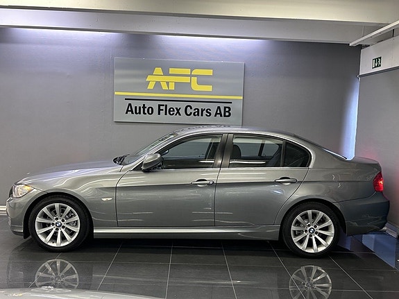 BMW 325i 3 of 18