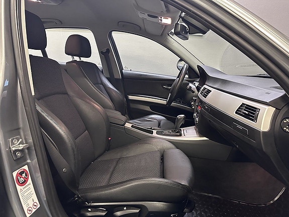 BMW 325i 9 of 18