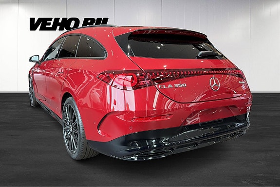 Mercedes-Benz CLA350 4 of 17