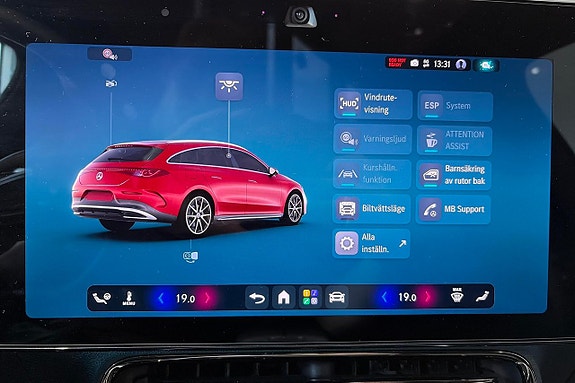 Mercedes-Benz CLA350 15 of 17