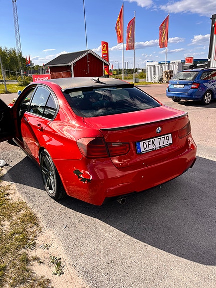 BMW 320d 4 of 7