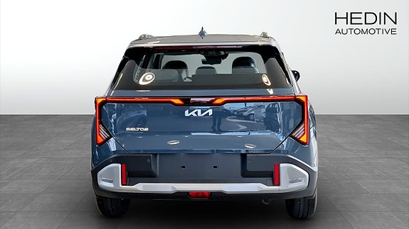 Kia Seltos 7 of 9