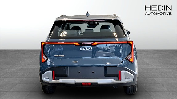 Kia Seltos 7 of 9