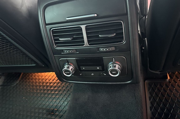 Volkswagen Touareg 11 of 30