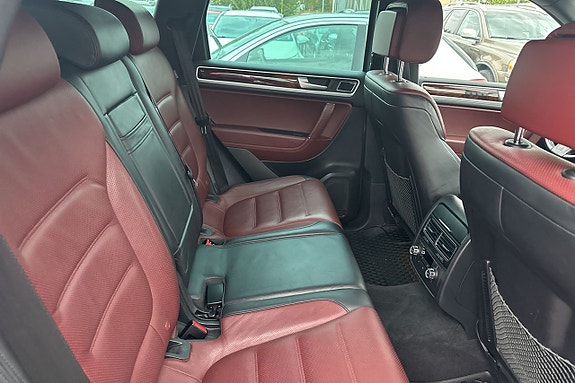 Volkswagen Touareg 10 of 30