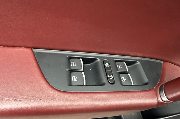 Volkswagen Touareg 26 of 30
