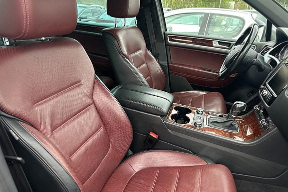 Volkswagen Touareg 17 of 30