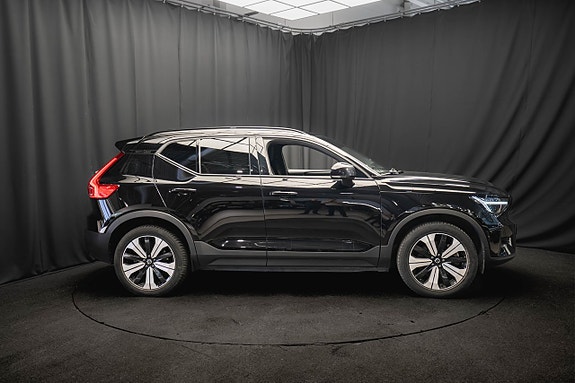 Volvo XC40 6 of 25