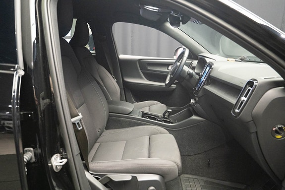 Volvo XC40 20 of 25