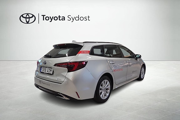 Toyota Corolla 8 of 19