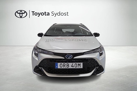 Toyota Corolla 2 of 19