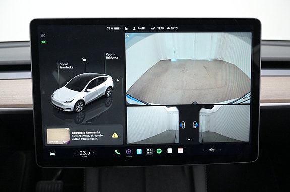 Tesla Model Y 18 of 27