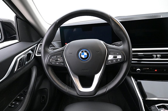 BMW i4 7 of 27