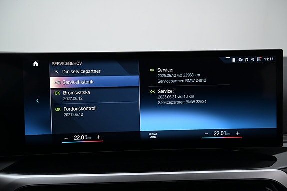 BMW i4 15 of 27