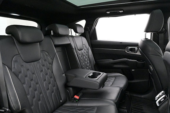 Kia Sorento 21 of 27