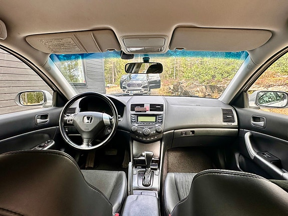 Honda Accord 6 of 10