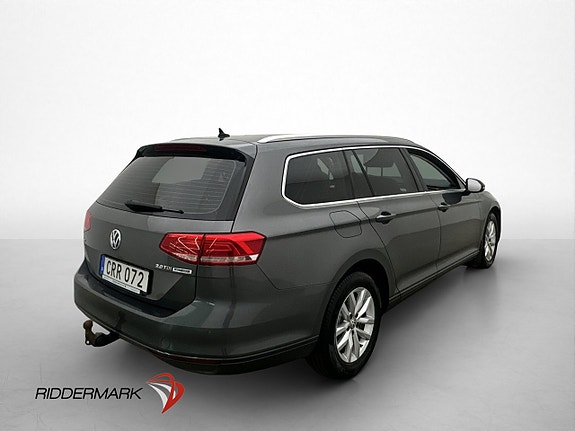 Volkswagen Passat 8 of 27