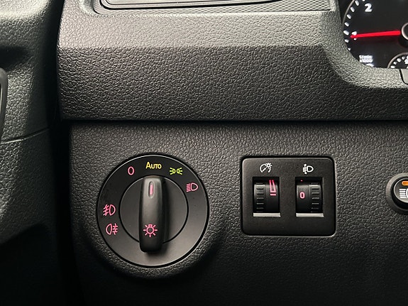 Volkswagen Caddy 15 of 30
