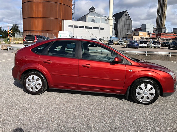 Ford Focus 3 of 6