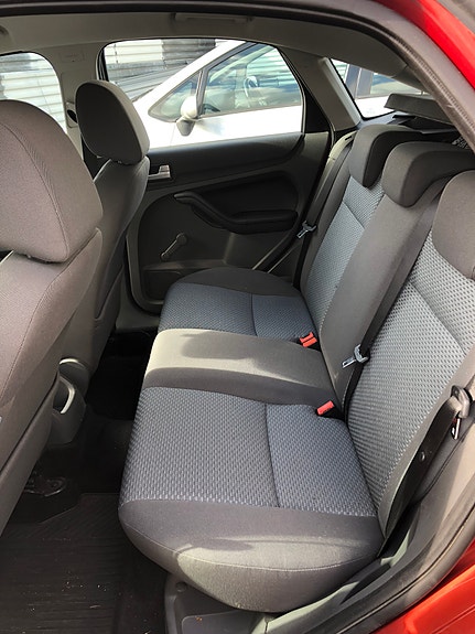 Ford Focus 5 of 6
