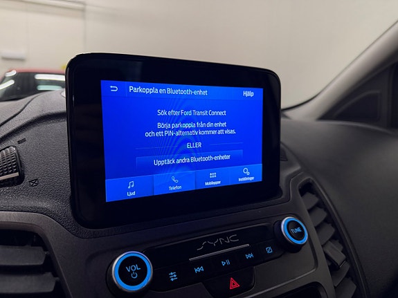 Ford Transit Connect 19 of 25