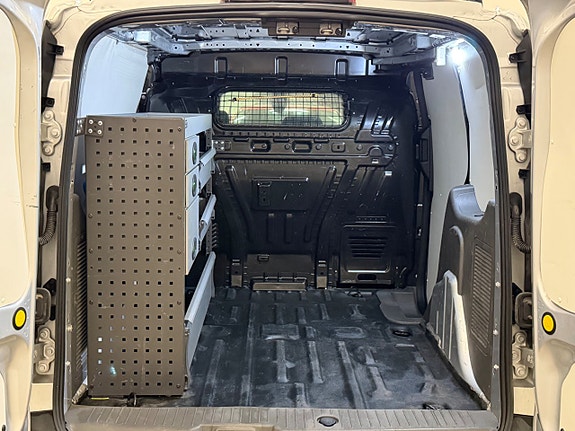 Ford Transit Connect 13 of 25