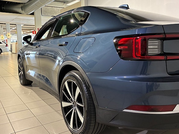 Polestar 2 5 of 19