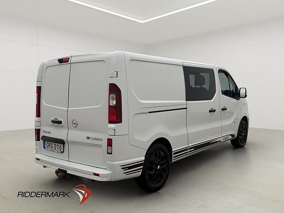 Opel Vivaro 9 of 30
