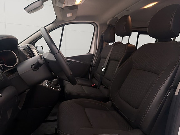 Opel Vivaro 16 of 30