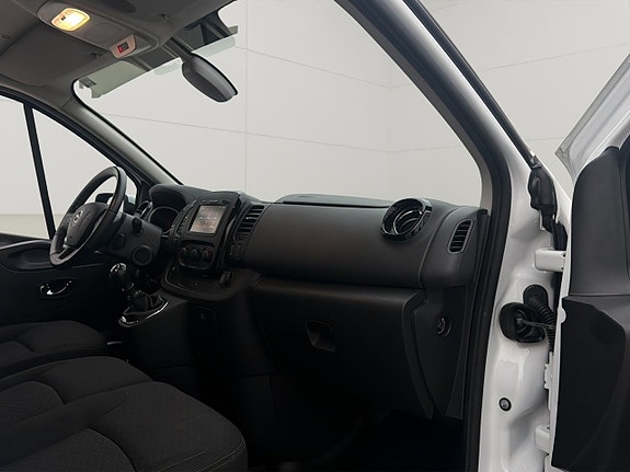 Opel Vivaro 29 of 30